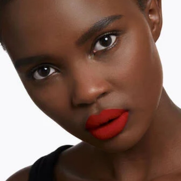 💄Yves saint laurent lipstick, full size (2.2g) - Picture 8 of 9